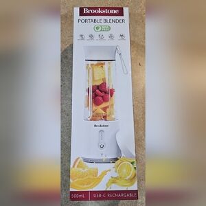 Brookstone Portable Blender - White/PBA Free (NIB)